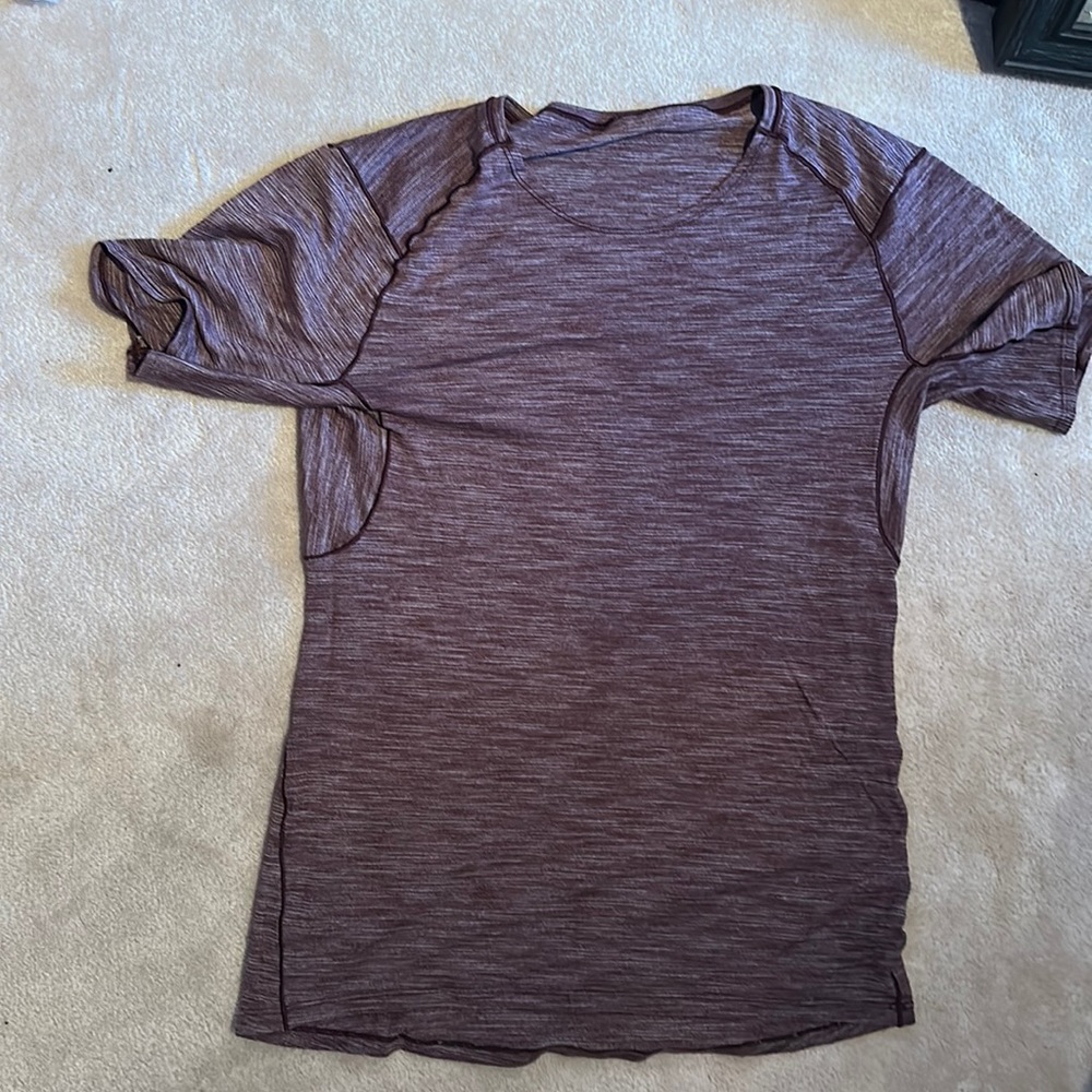 Men’s Lululemon T-shirt